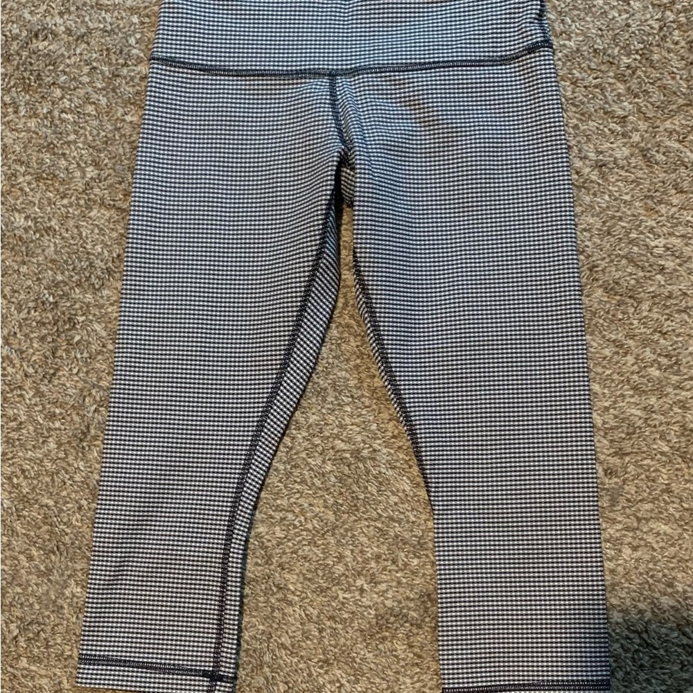 Lululemon Athletica Navy Blue and White Textured Leggings